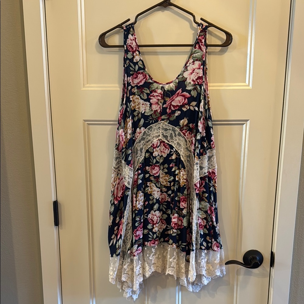 Umgee Floral Lace Trim Dress - Navy and Pink